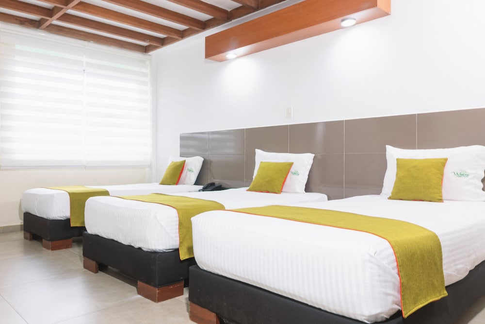 Waira Suites Hotel 18/55