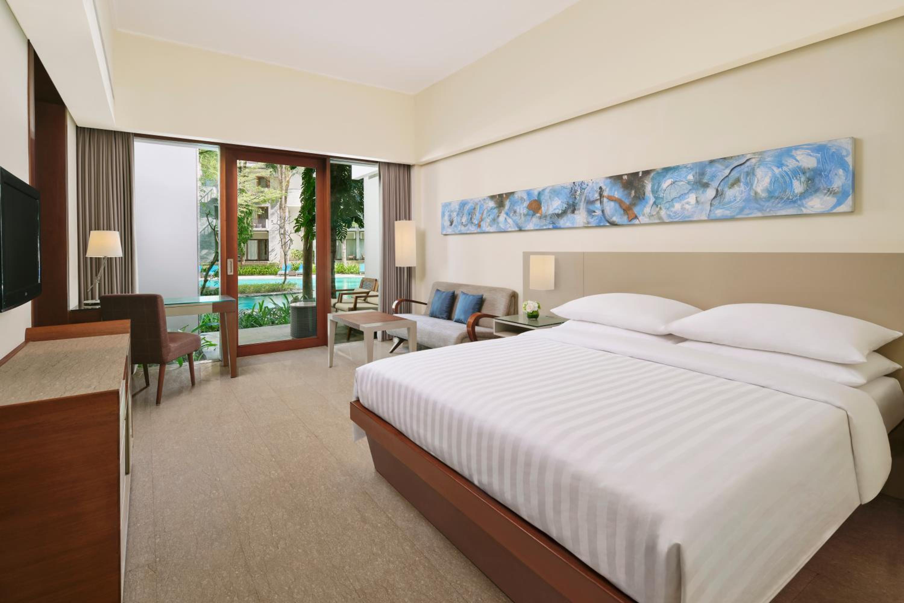 Deluxe, King Bed, Terrace, Pool Access