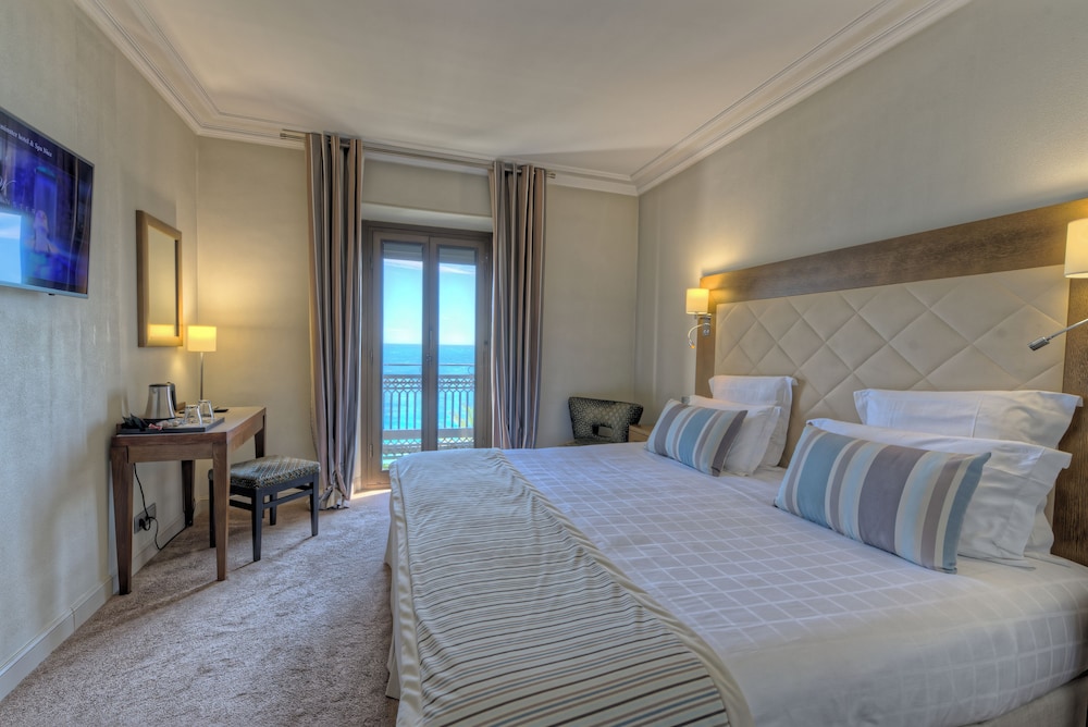 SUPERIOR, DOUBLE OR TWIN BED, SEA VIEW, BALCONY