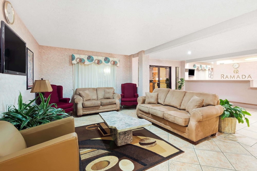 Ramada by Wyndham San Antonio Near SeaWorld/Lackland AFB 47/63