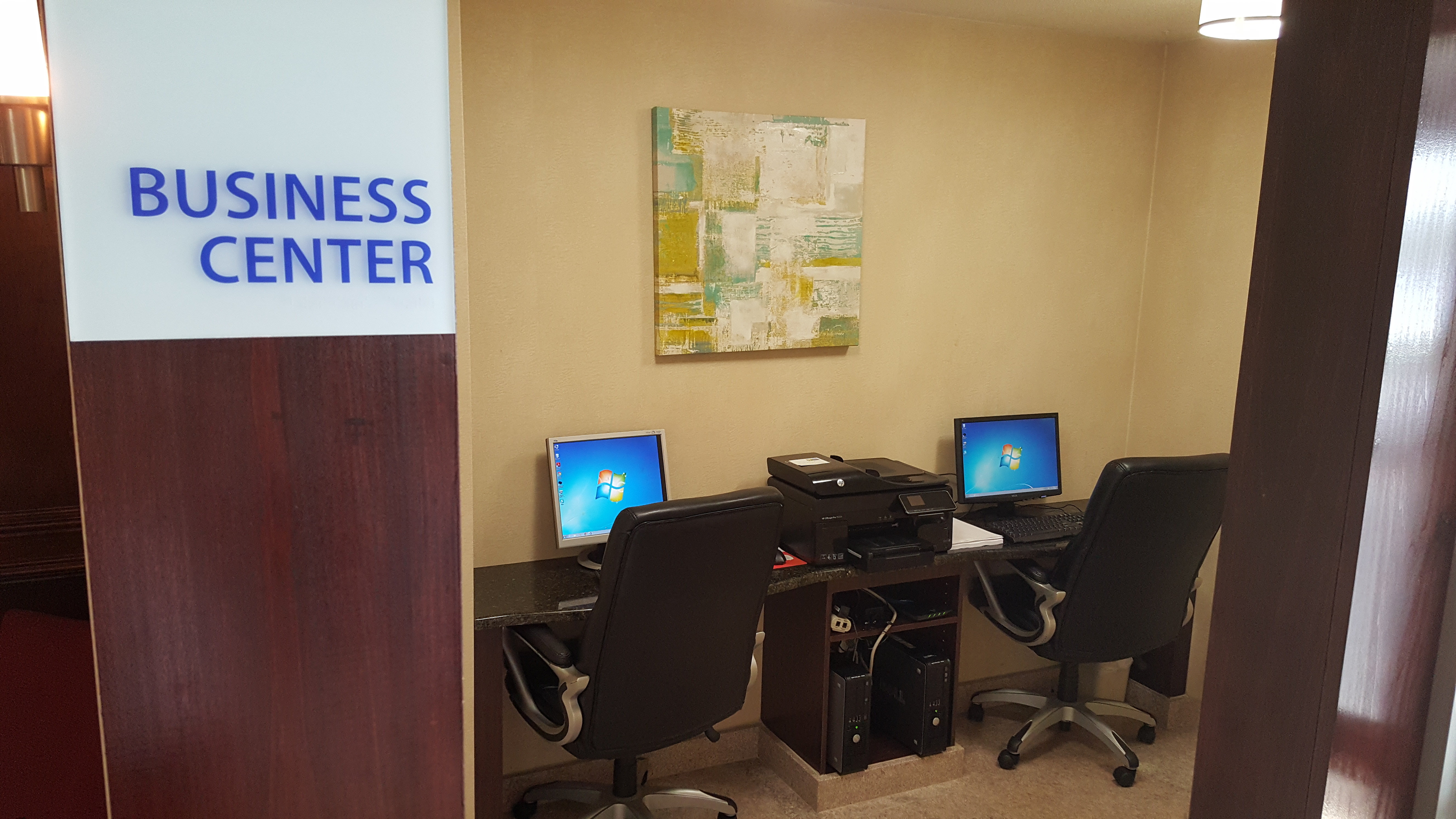 Holiday Inn Express Hotel And Suites Waterford 41/47