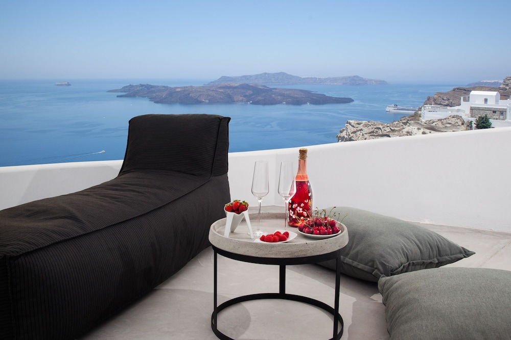 Amity Suites - Adults Only 25/40