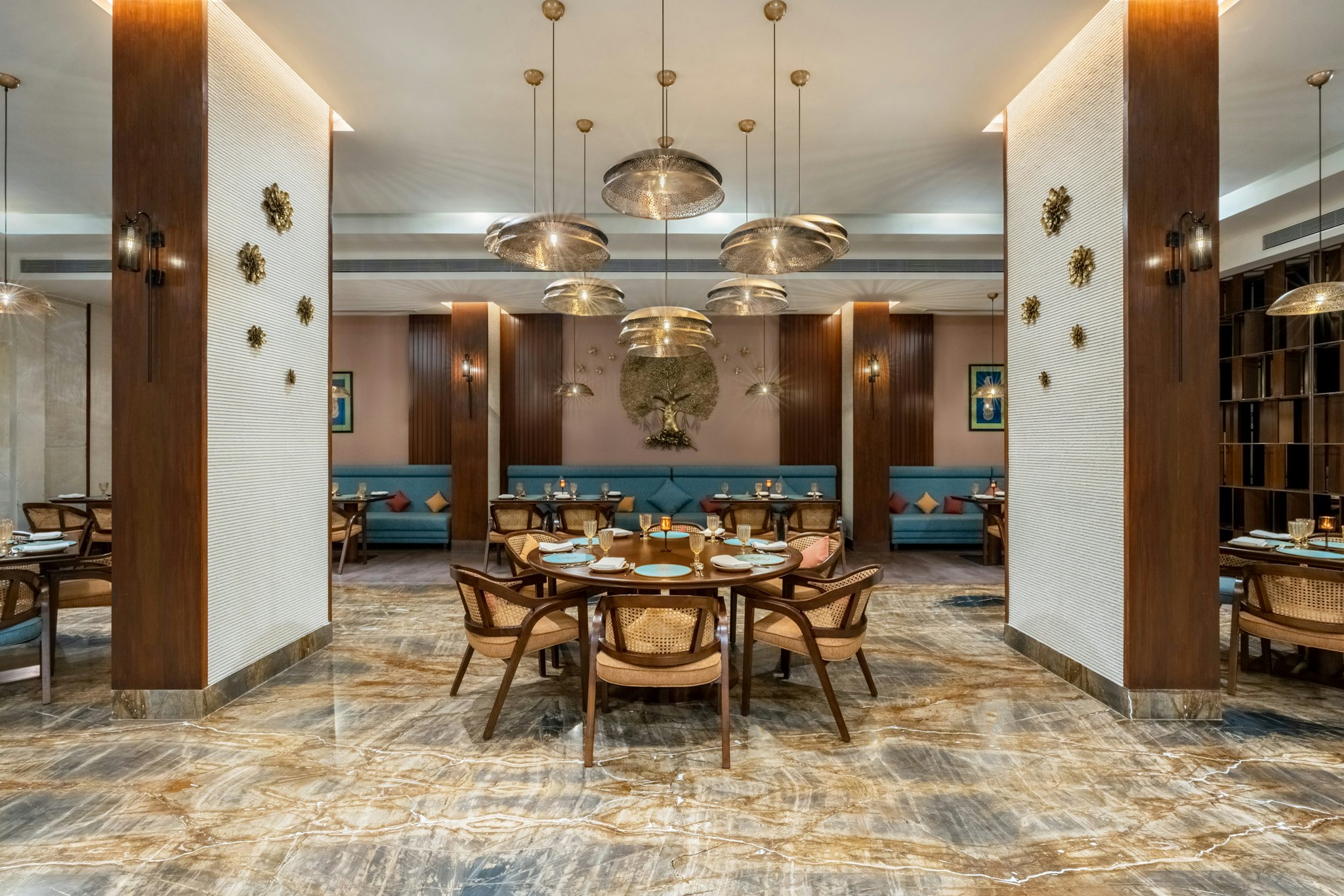 Vivanta Ahmedabad Sg Highway 32/47