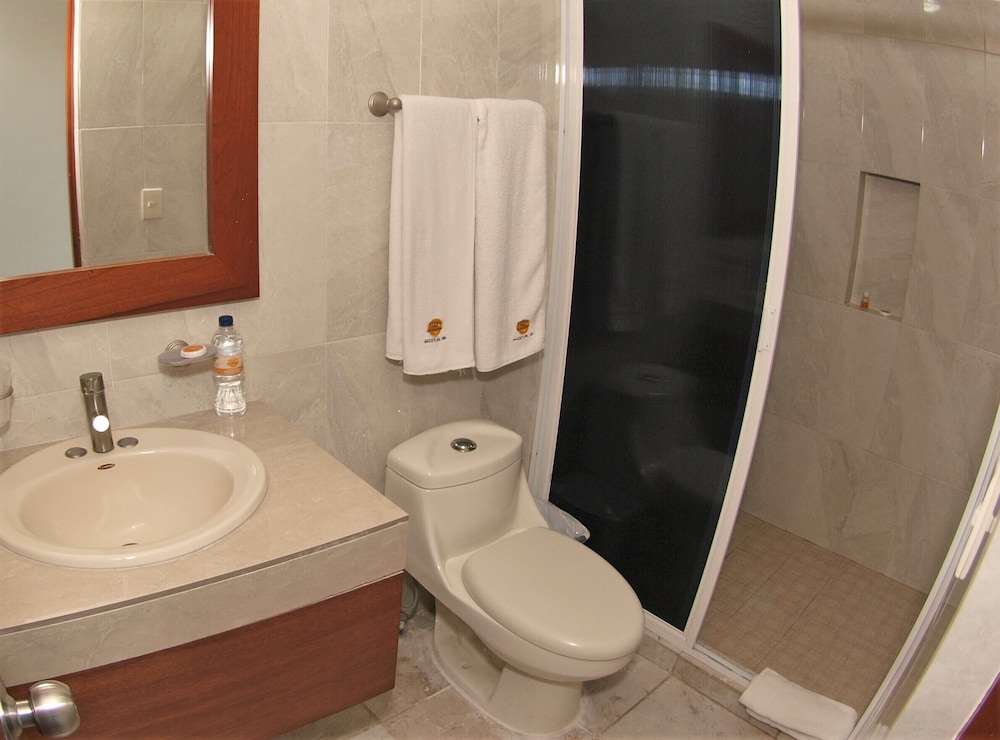 Las Jacarandas Hotel 20/37