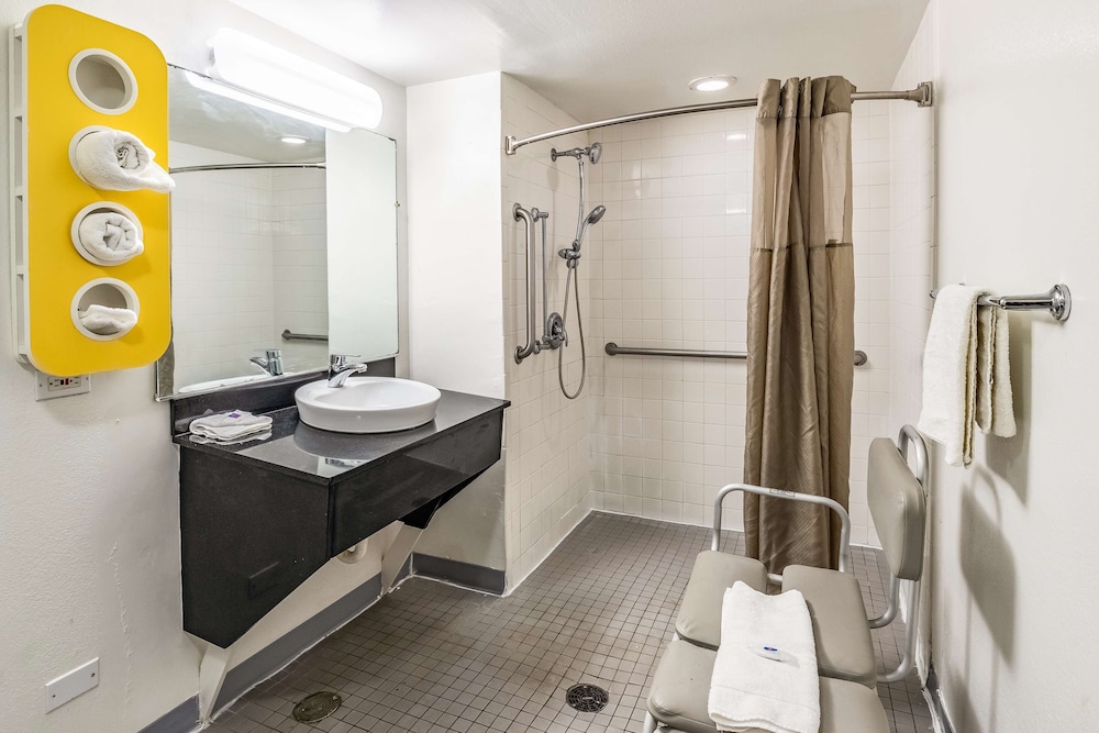Motel6 Joliet, IL - I-80 55/58