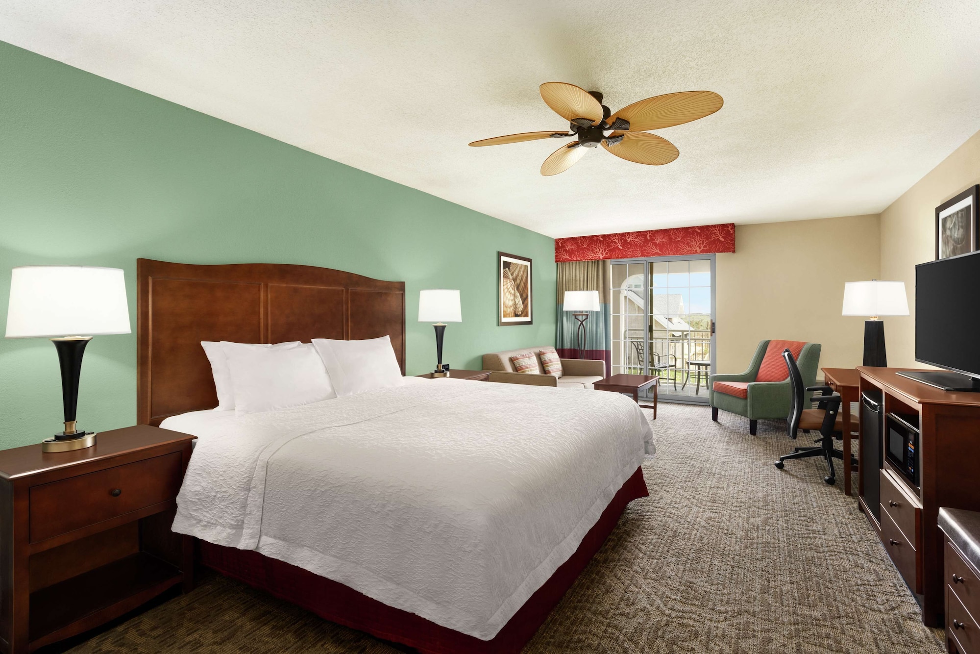 Room at Hampton Inn & Suites Outer Banks Corolla, COROLLA - NC