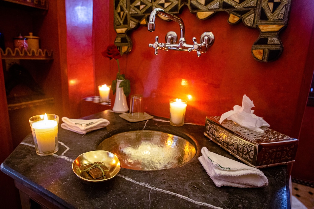 Riad Kaiss By Anika 58/70