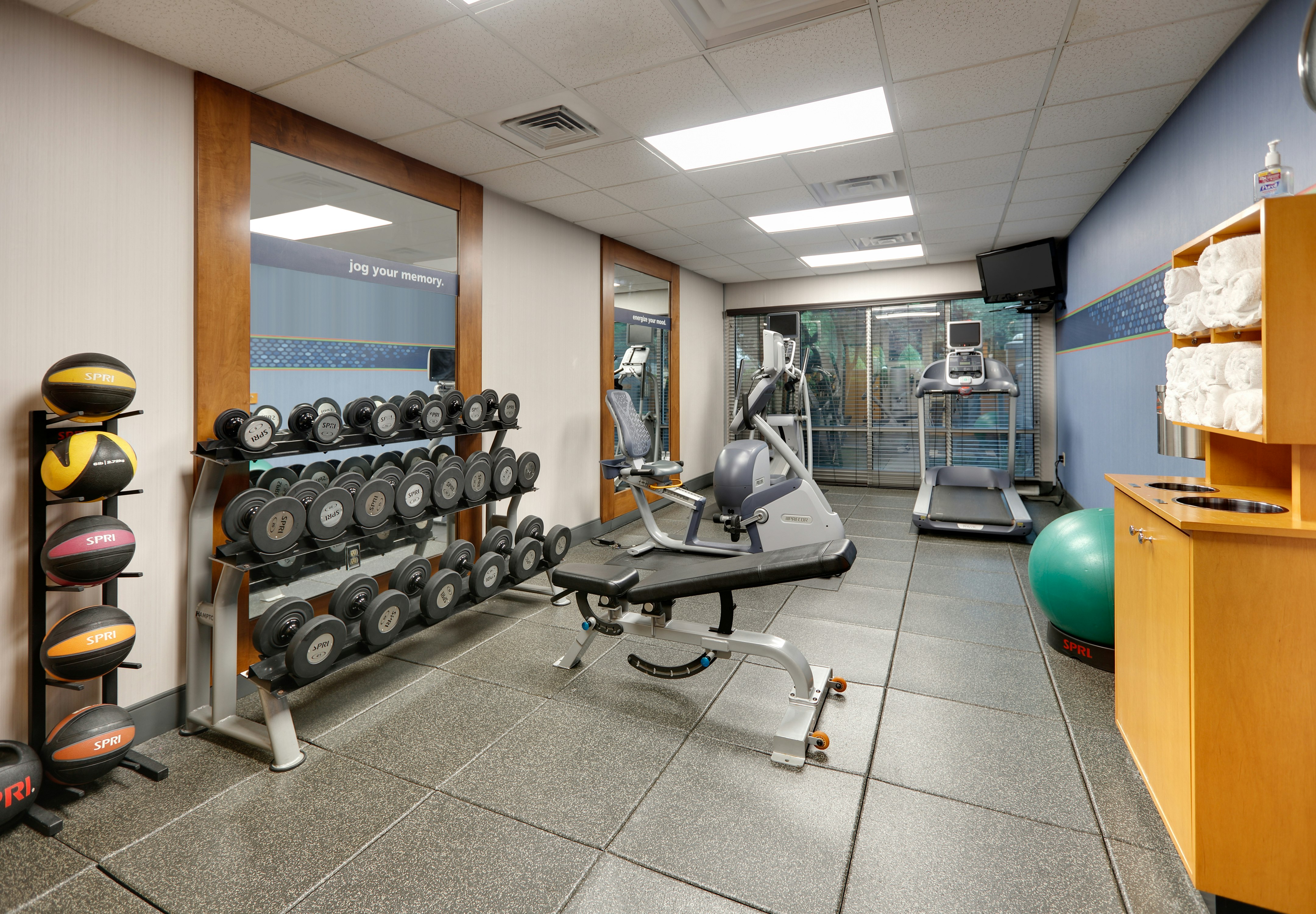 Hampton Inn & Suites Mooresville/Lake Norman 4/18