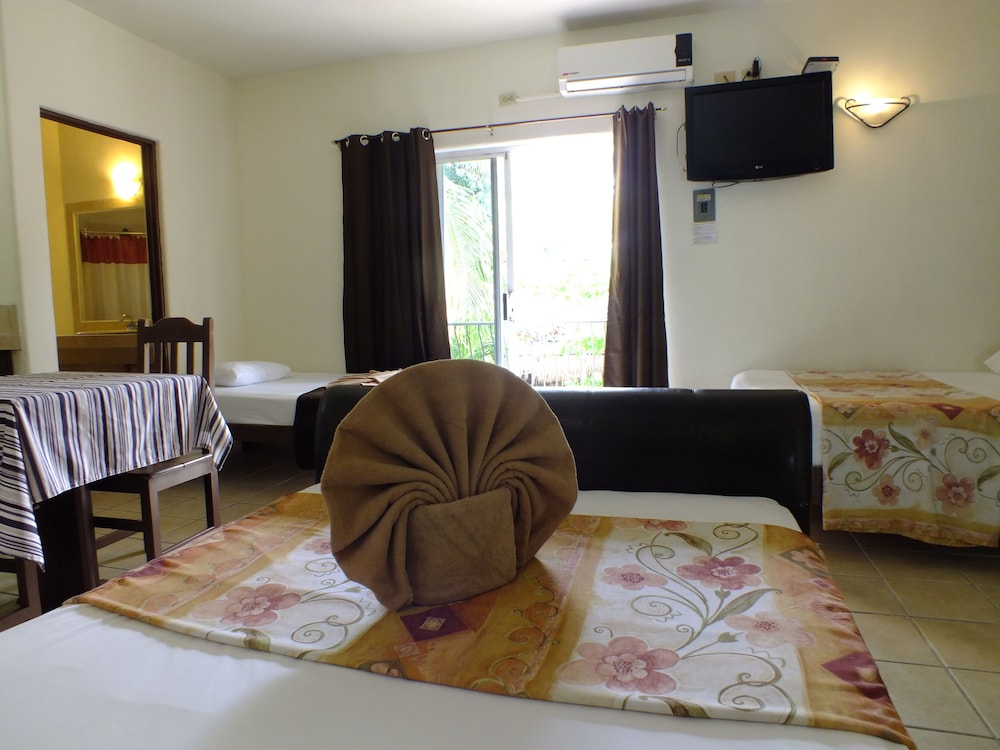 Sahara Hotel 50/71
