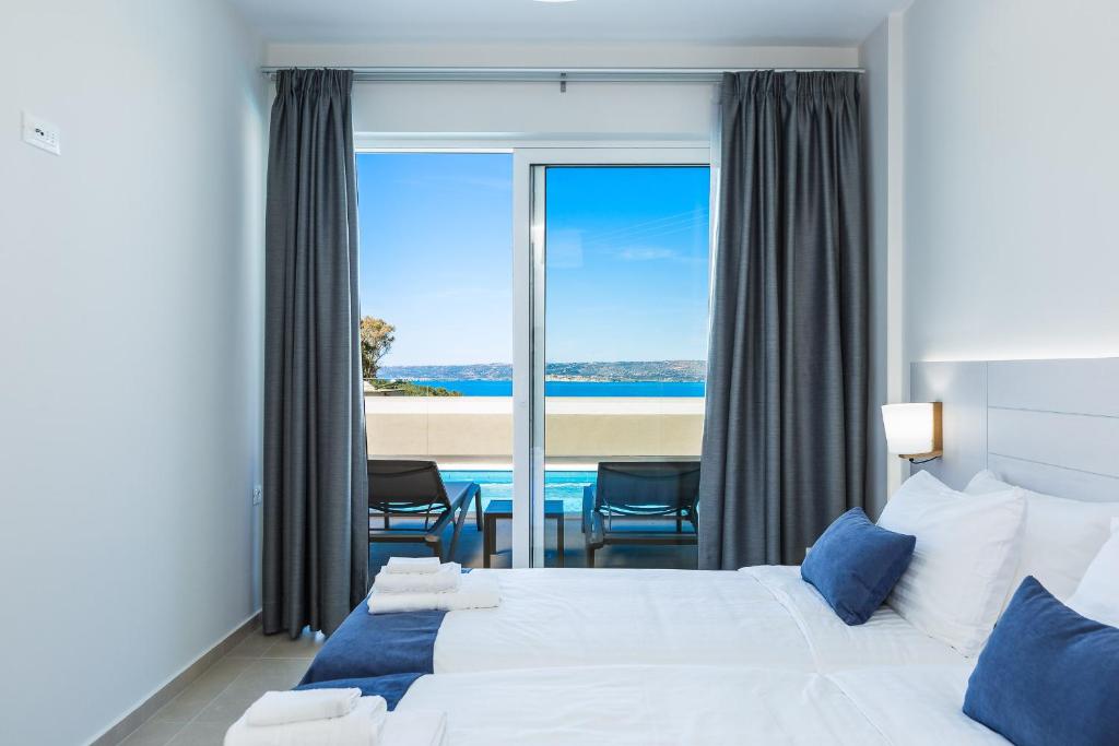 Executive, Suite, Shared Pool