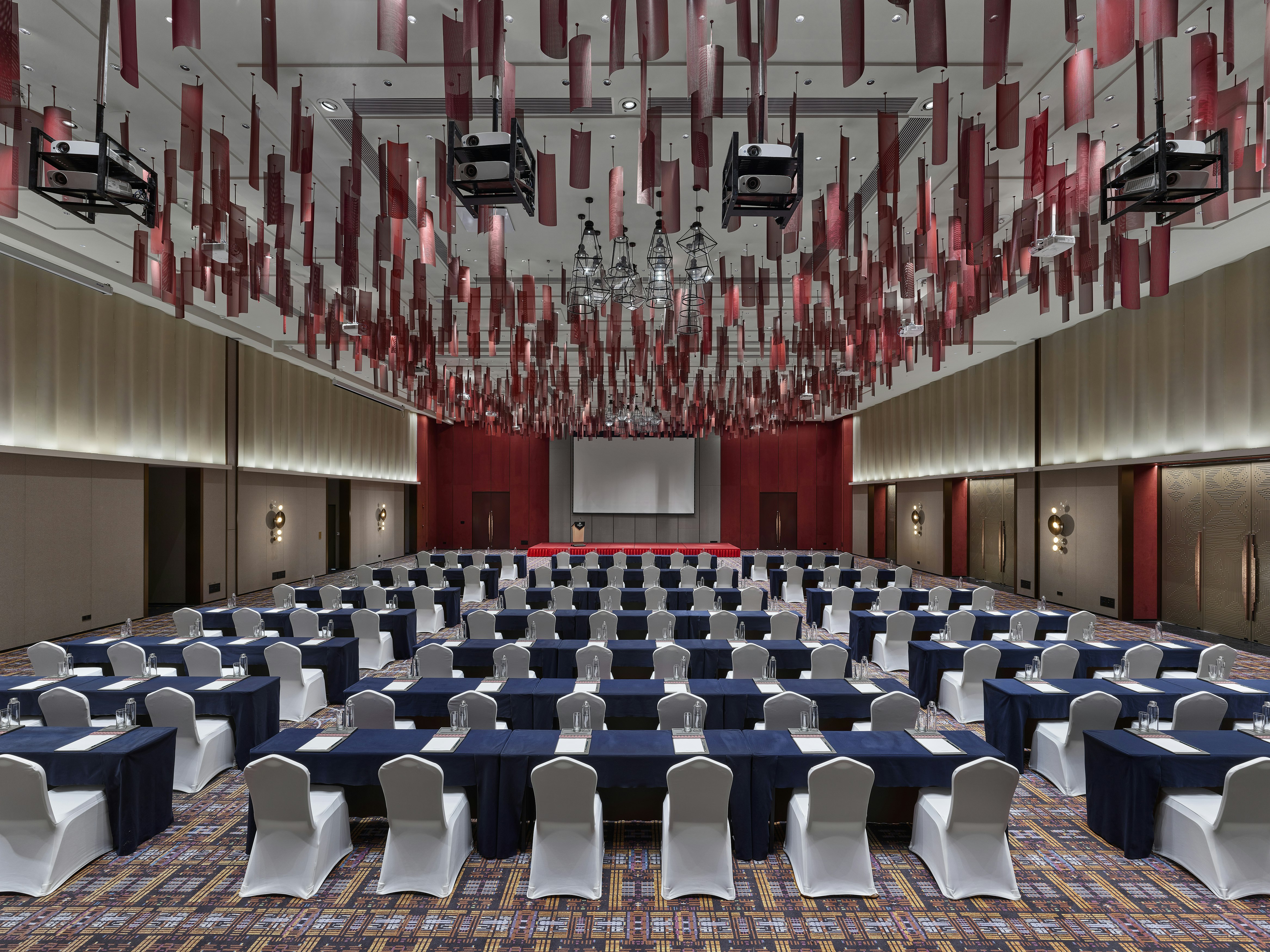 Hilton Shigatse 48/54