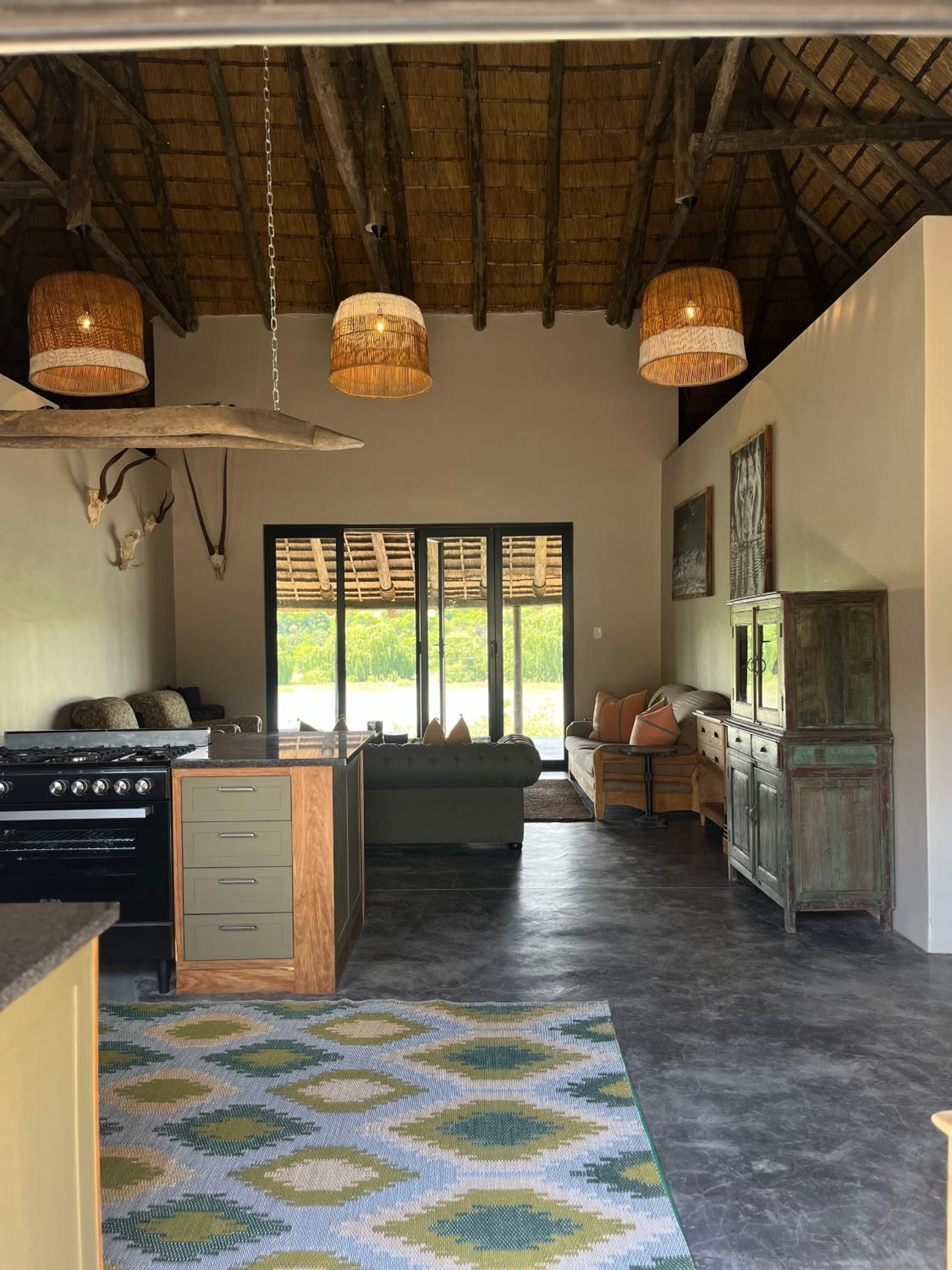 Tzamenkomst River Lodge 11/23