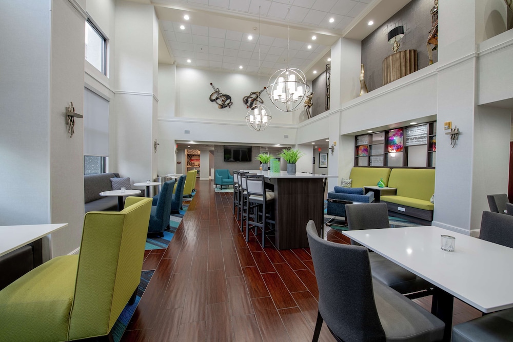 Hampton Inn And Suites Lafayette 27/38