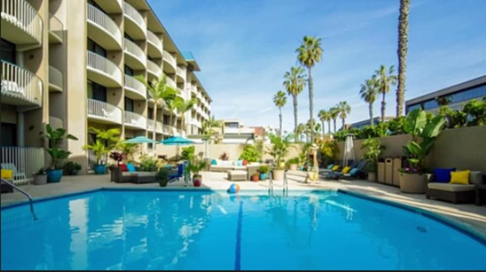 Inn By The Sea La Jolla 3/60