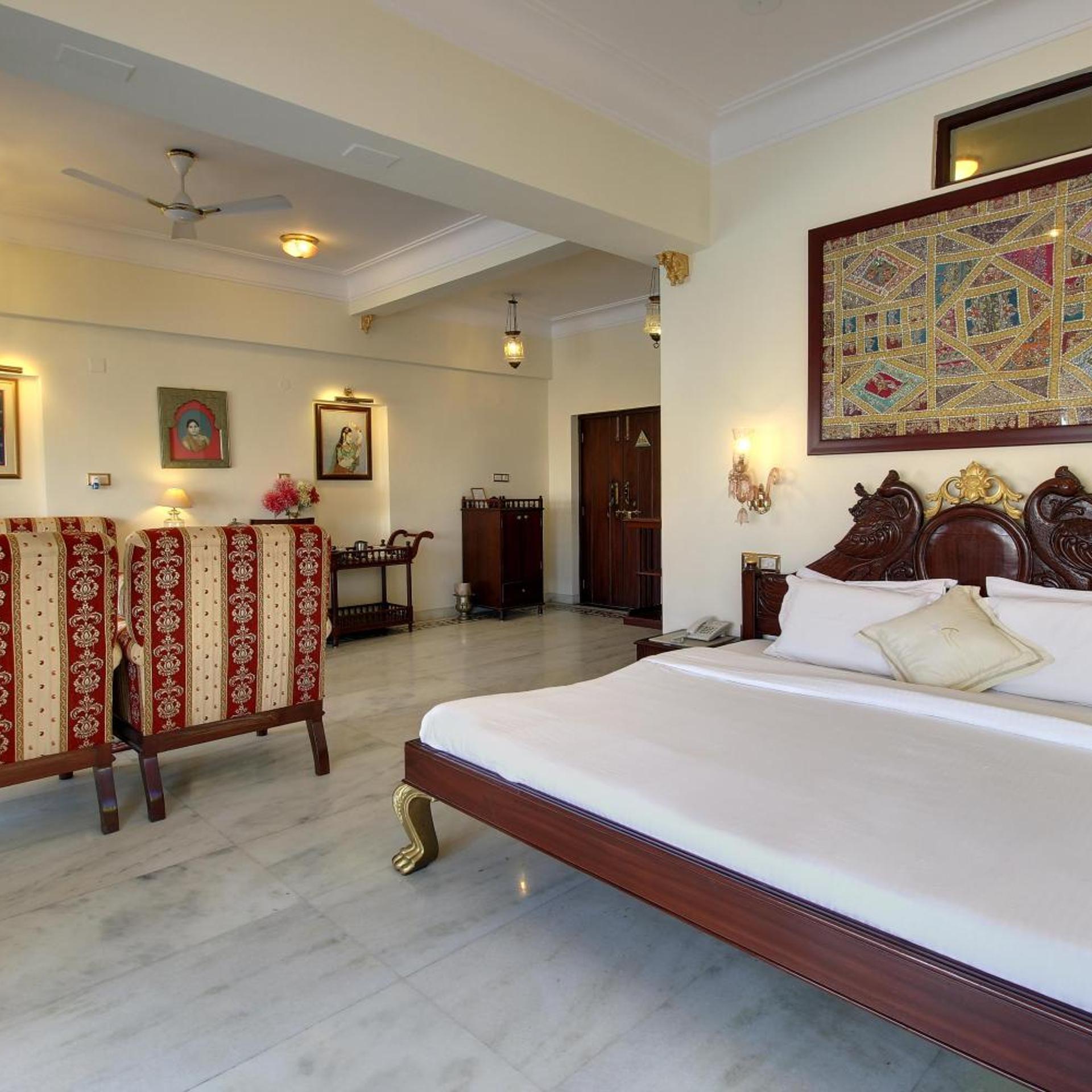 Lake Pichola Hotel 7/25