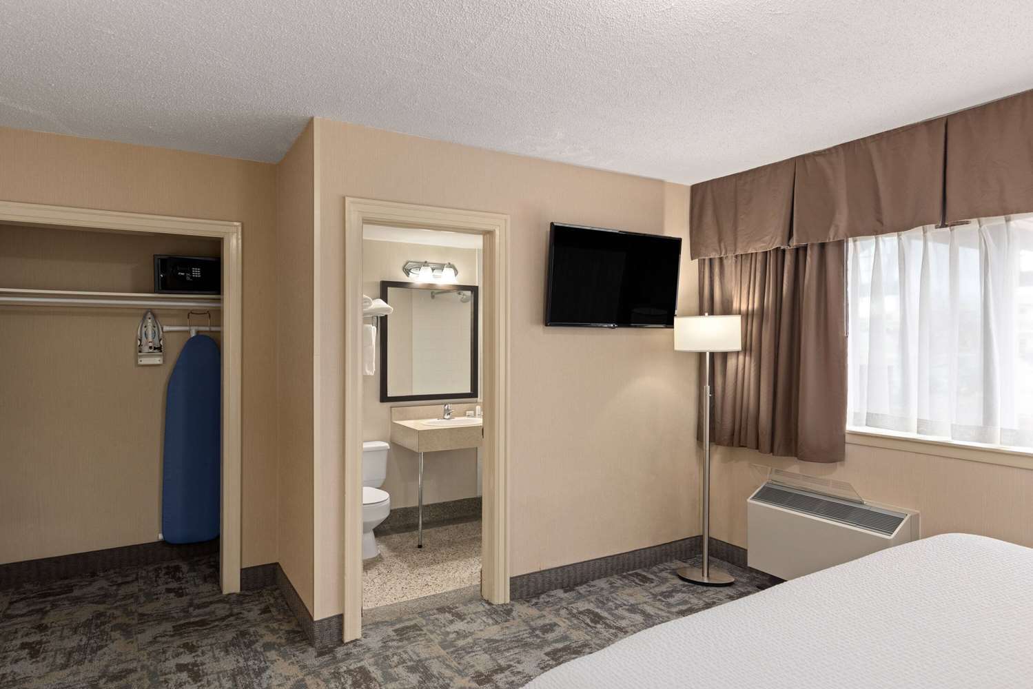 Travelodge by Wyndham Thunder Bay 39/39