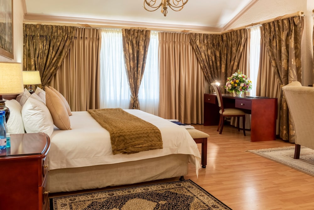 The Royal Villas Swaziland 8/36