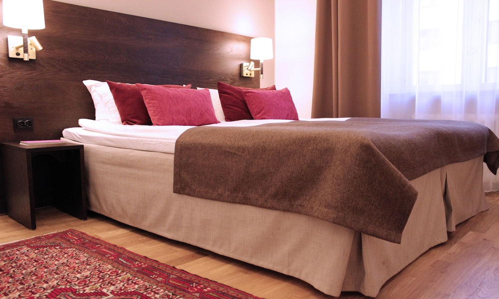 Home Hotel Drott 12/41