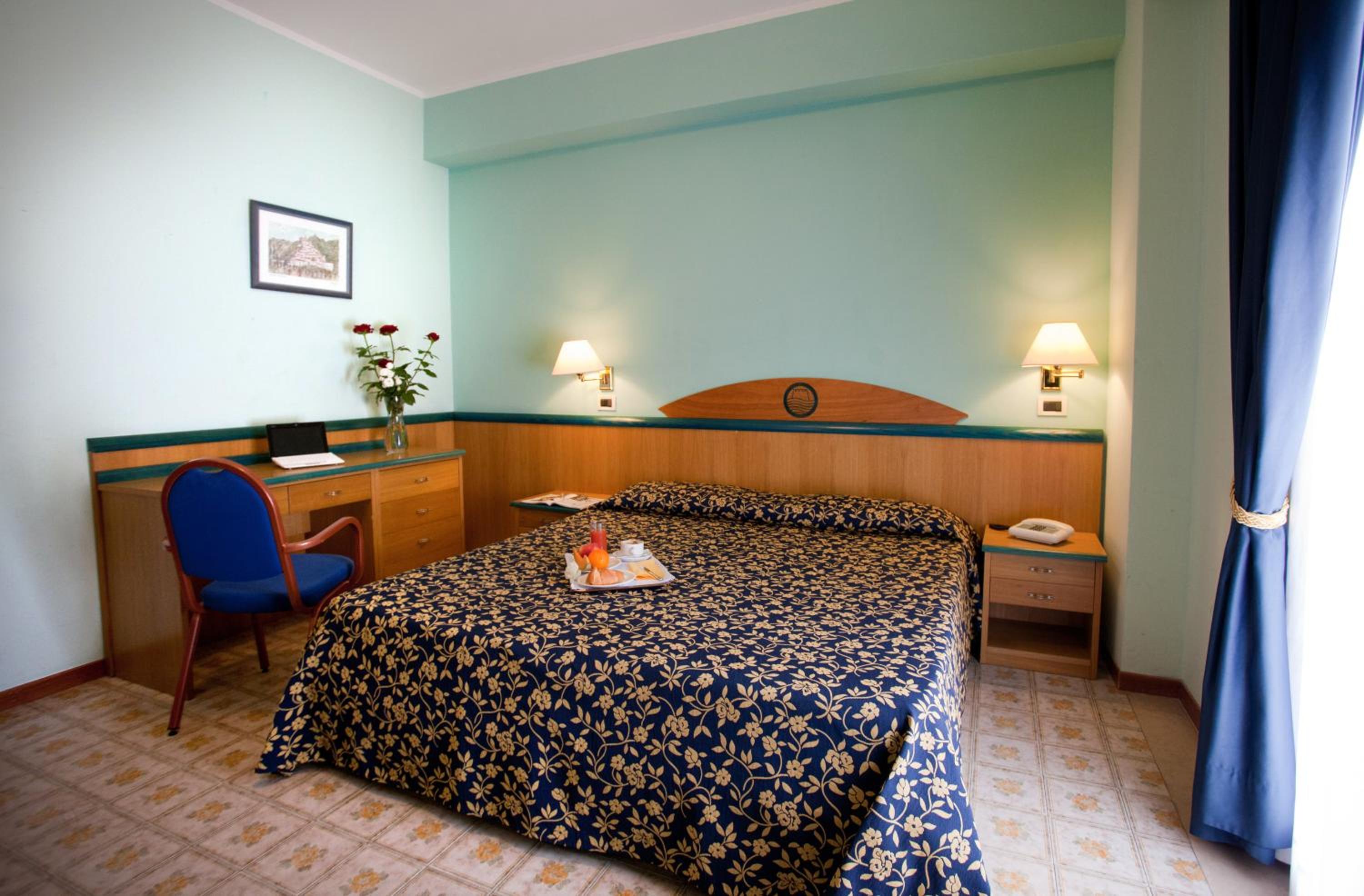Hotel Talao S.A.S. 16/42