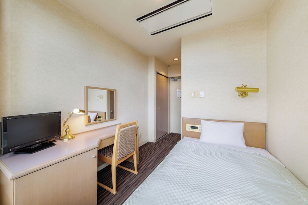 Hotel Hawaiians 15/44
