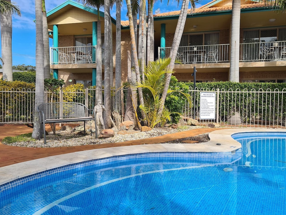 Beaches Serviced Apartments 5/46