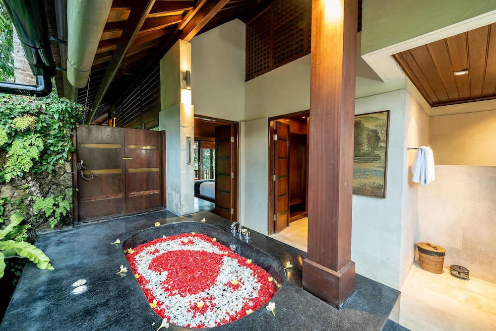 Villa Vajra 13/27