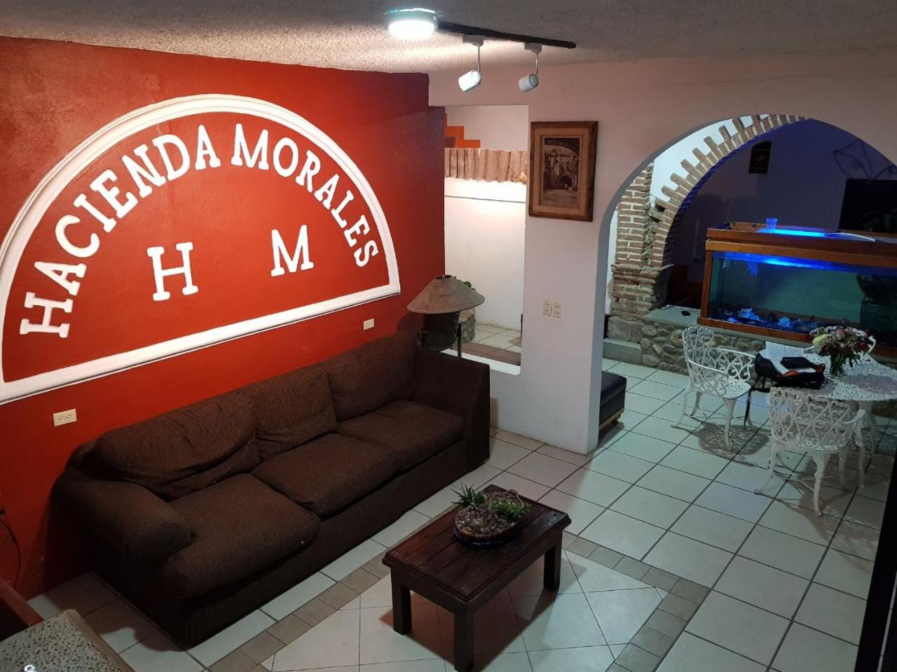 Hotel Hacienda Morales 8/50