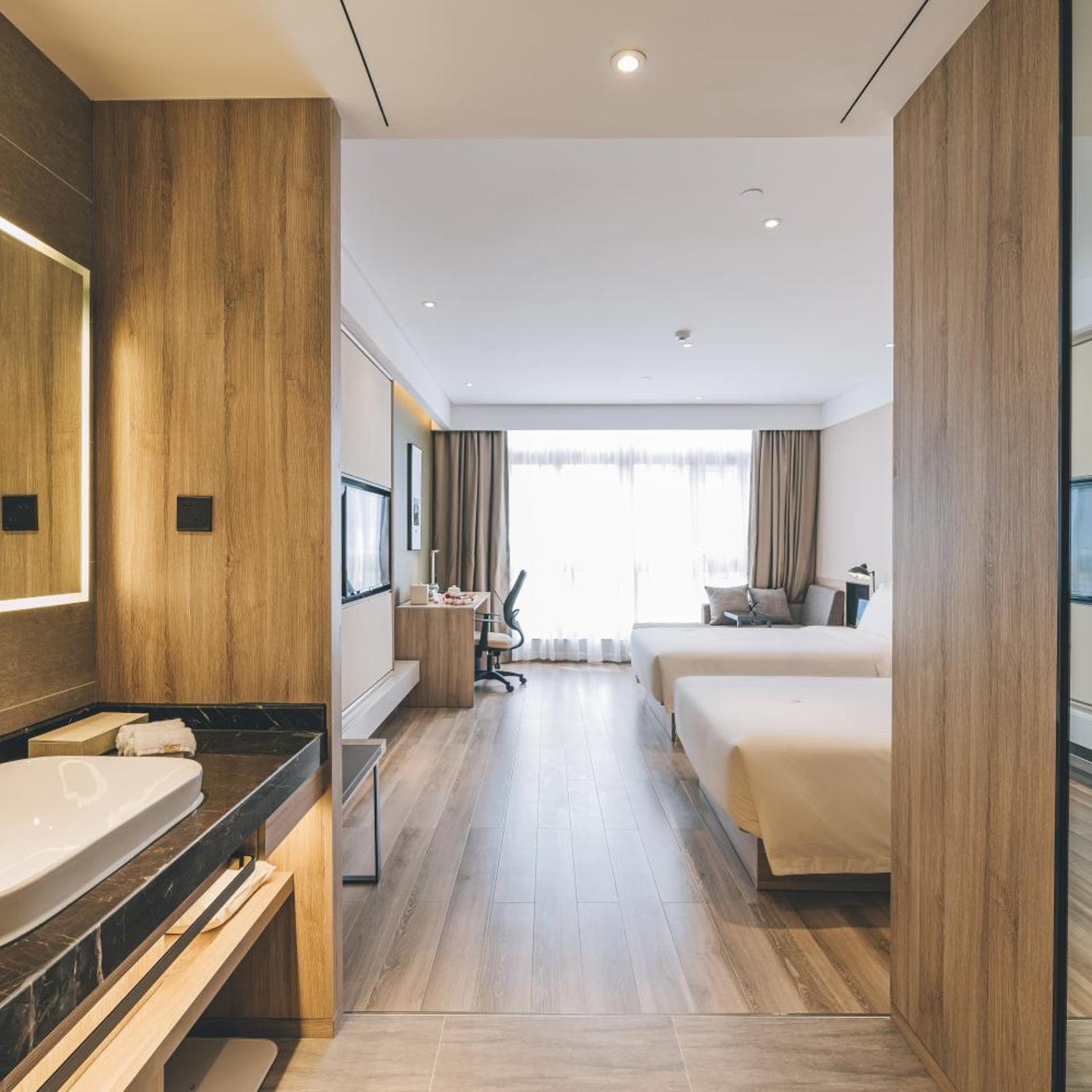 Atour Hotel (Haining Leather City Nanguanxiang) 48/50
