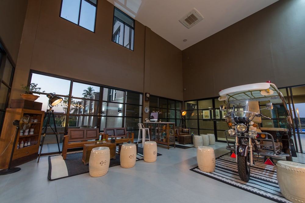 Blu Monkey Brown House Udonthani Hotel 32/58