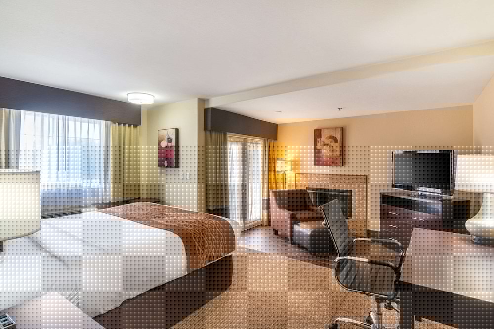 Comfort Inn and Suites Mojave CA 16/46