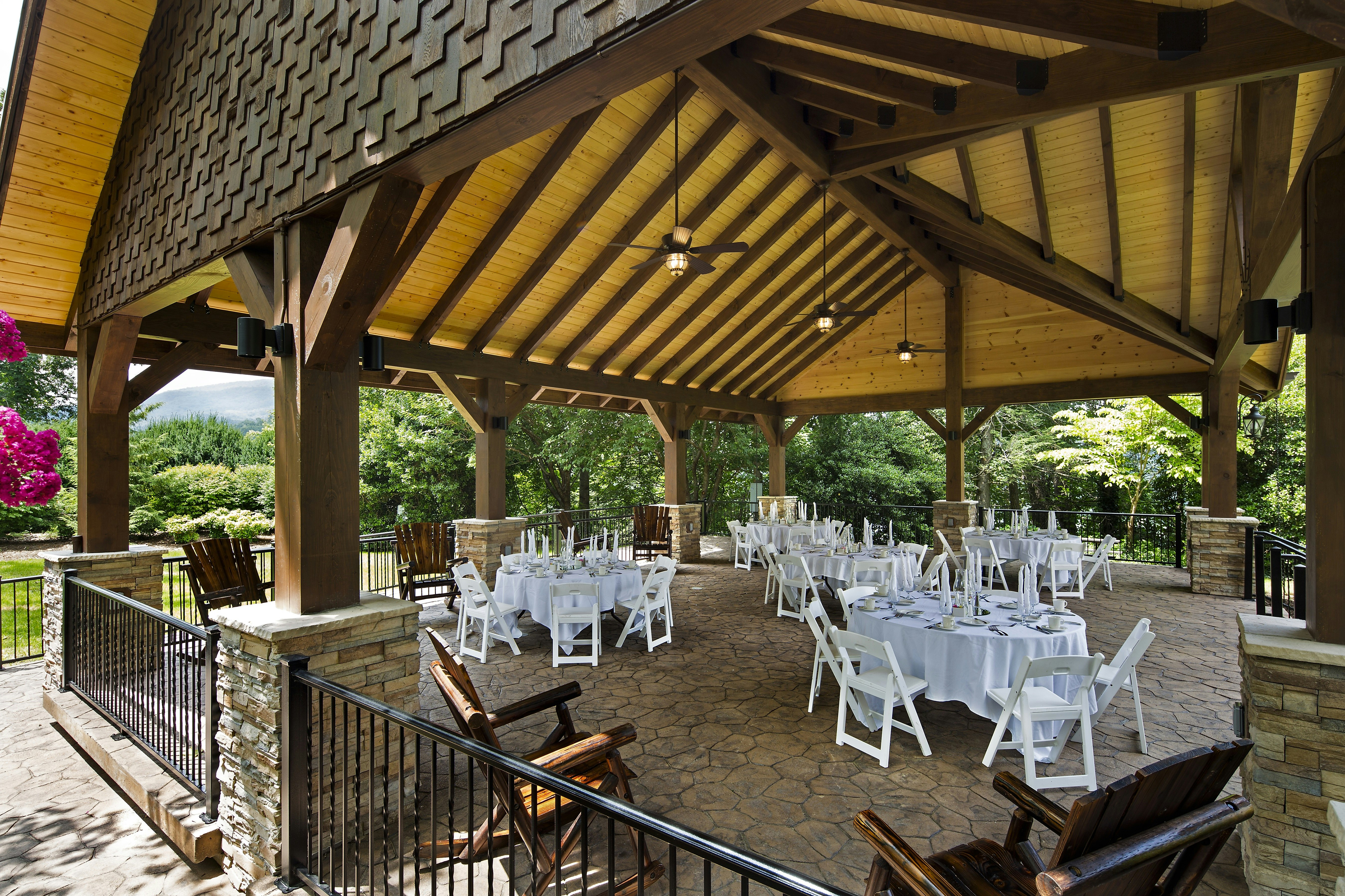 The Park Vista A Doubletree By Hilton Hotel Gatlinburg 17/39