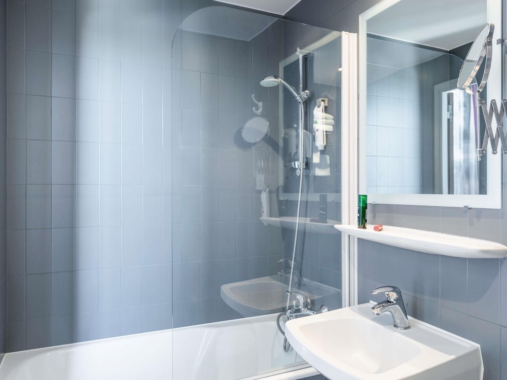 ibis Styles Asnieres Centre 75/78
