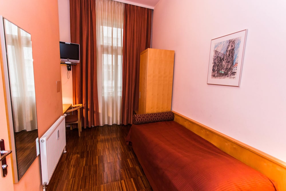 Hotel Post 45/56