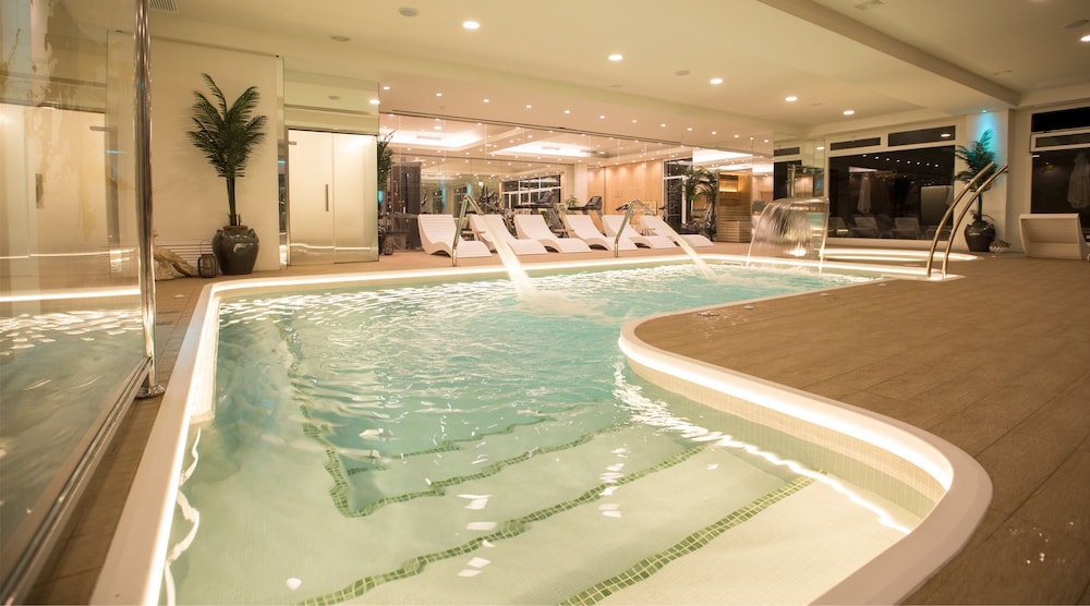 On Hotels Oceanfront Adults Designed 26/50