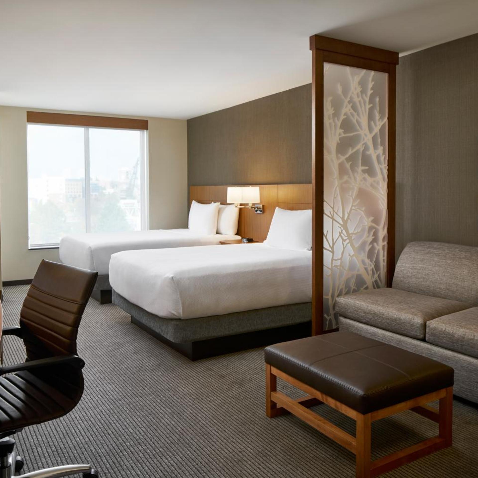 Room, 2 Queen Beds, with View