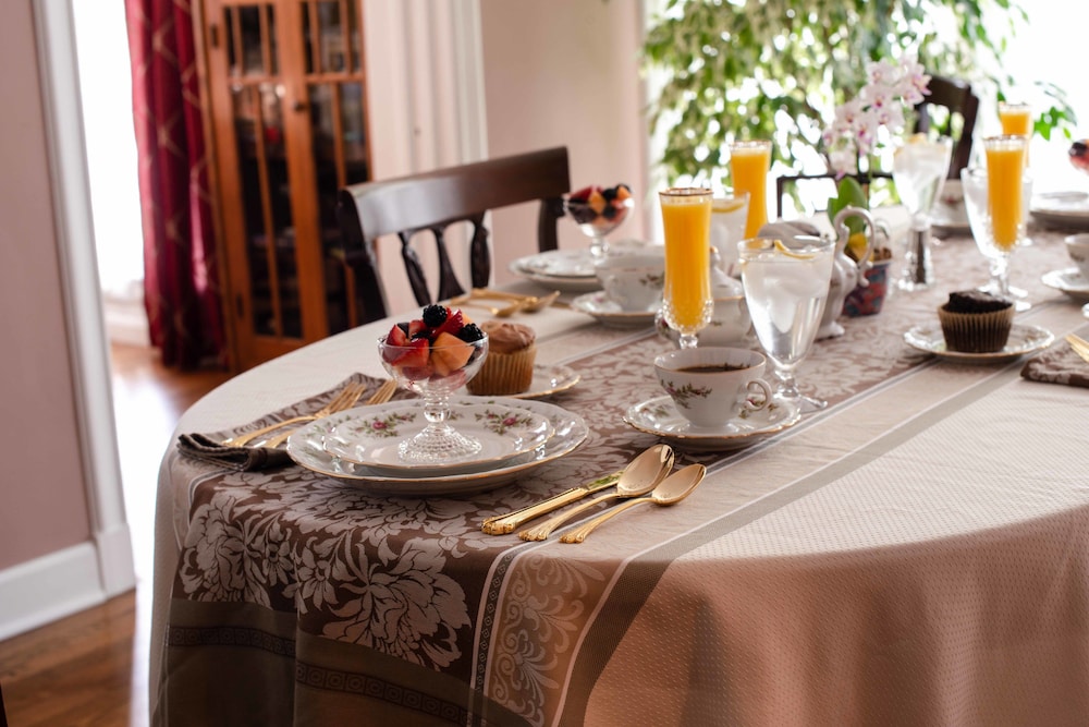 Valparaiso Inn Bed & Breakfast 25/39