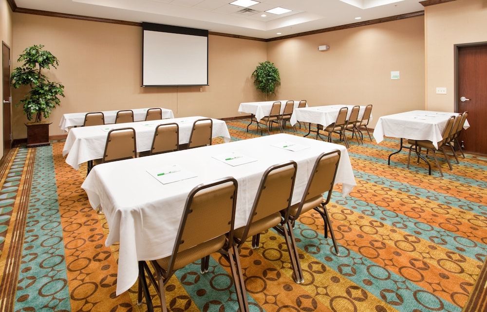 Holiday Inn Columbia-East 46/55