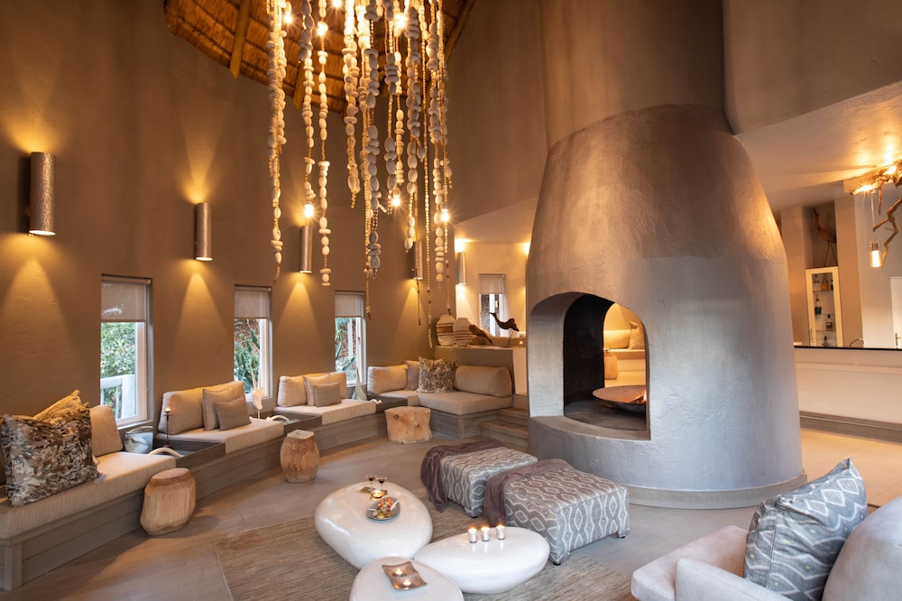 Clifftop Exclusive Safari Hideaway 24/37