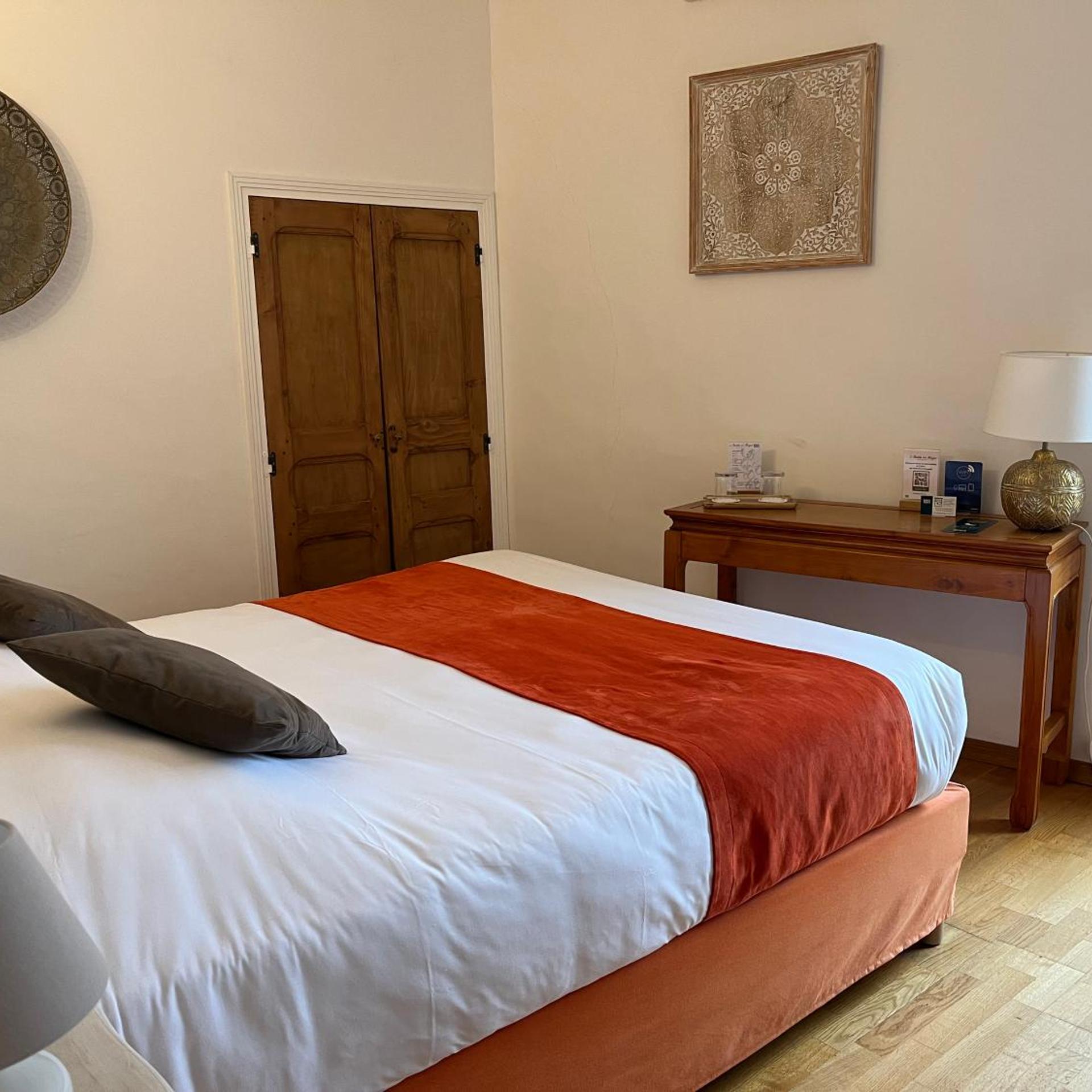 Hotel La Bastide Des Monges 13/50