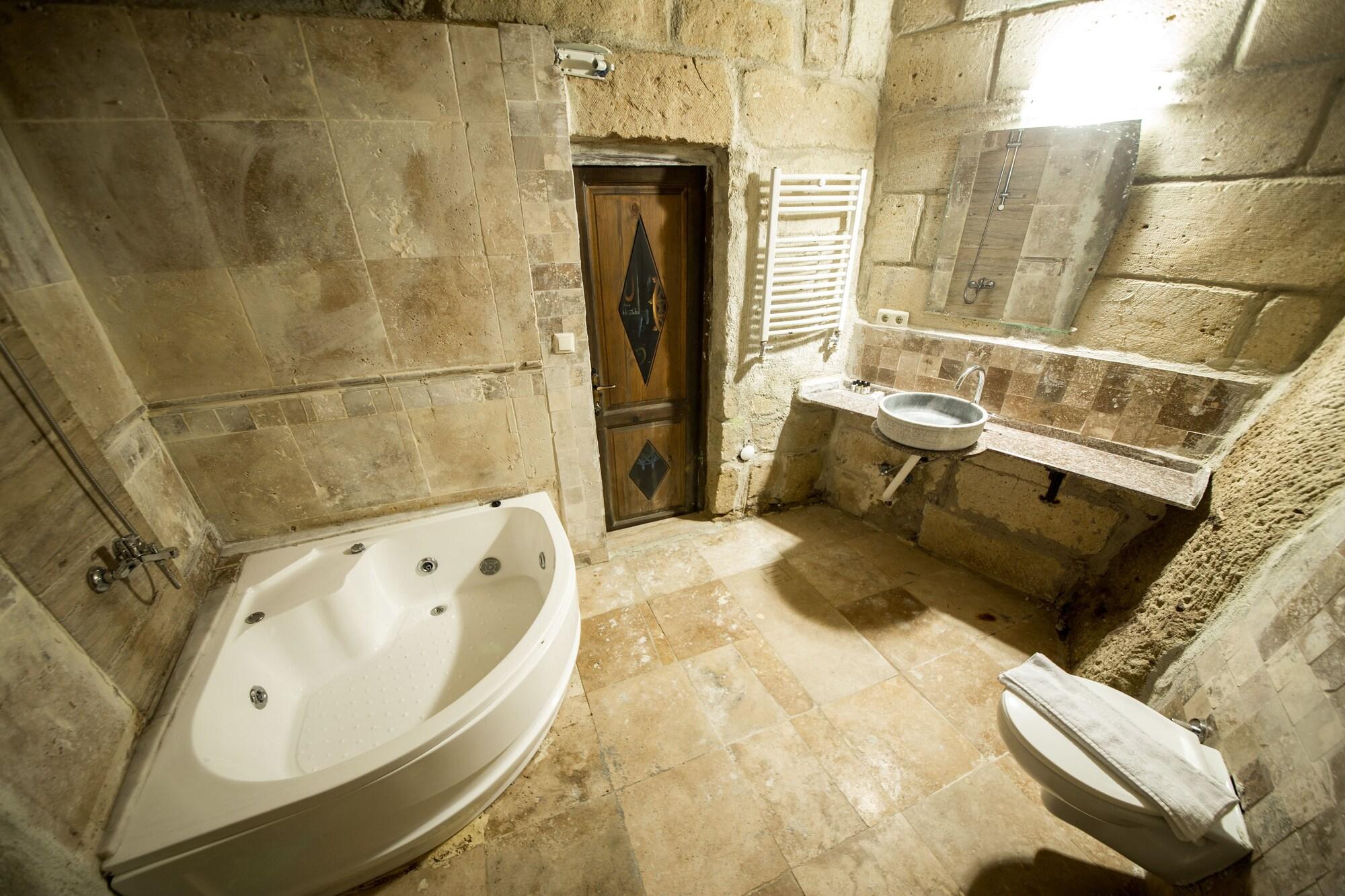 Harkasos Cave Hotel 35/39
