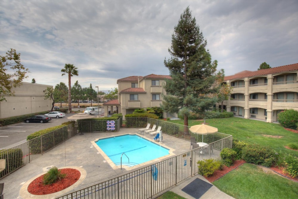 Good Nite Inn Fremont 4/30