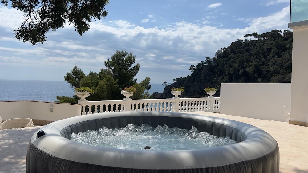 Hotel La Calanque 18/37