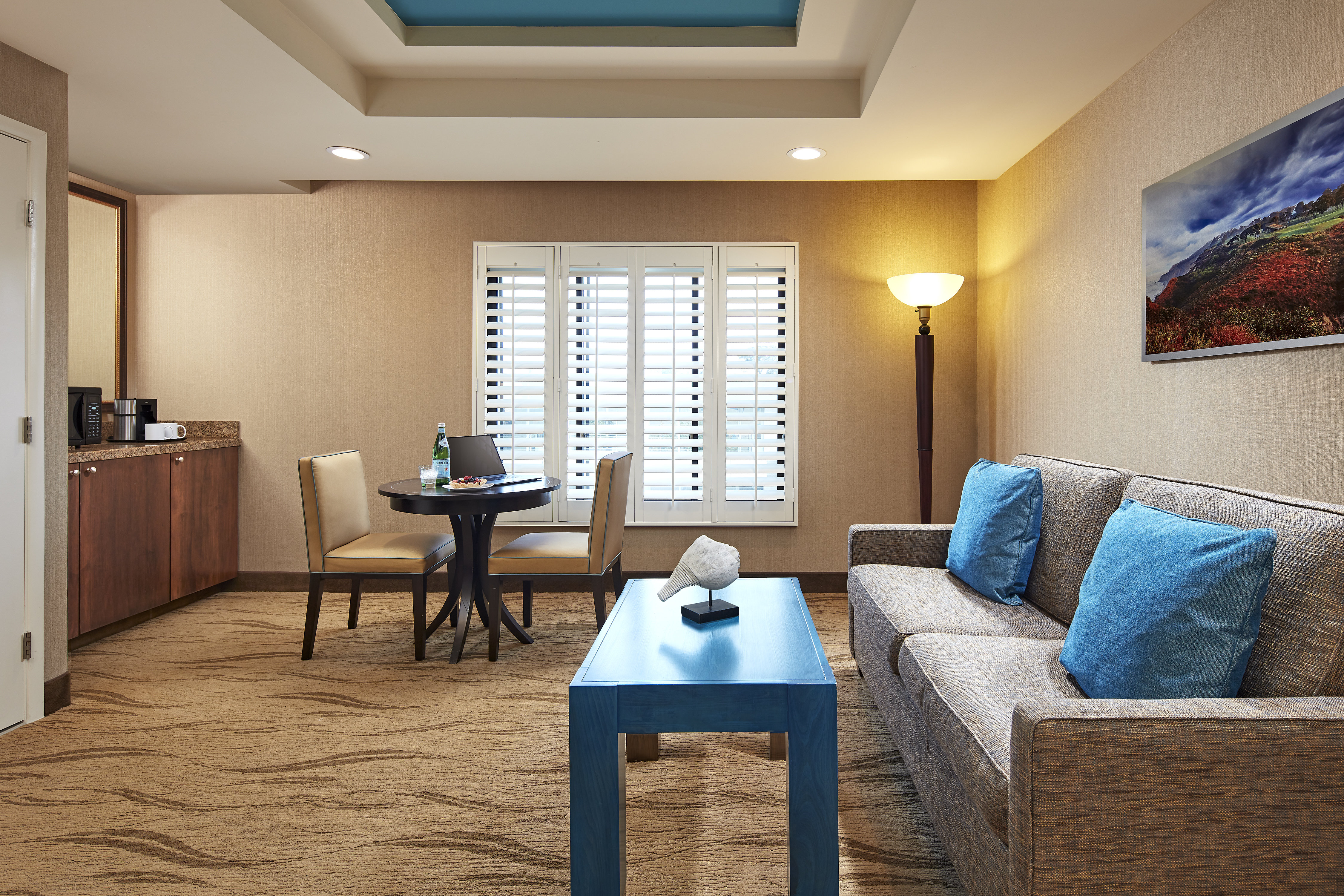 Empress Hotel of La Jolla 36/58