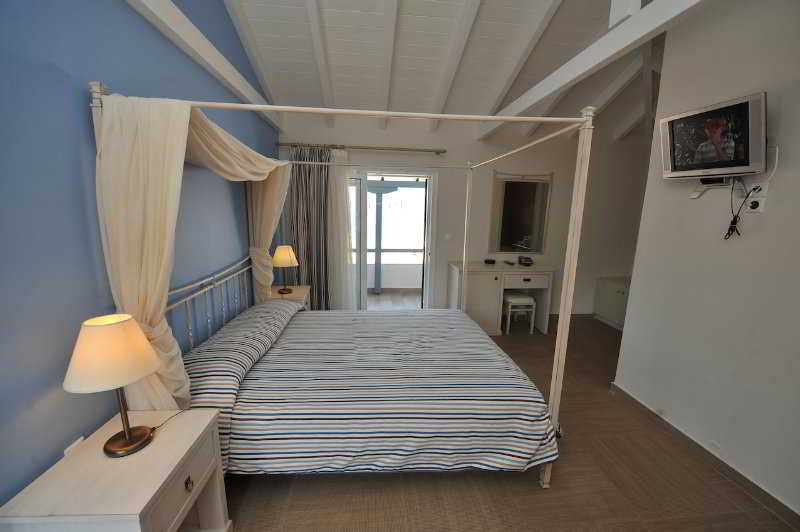Agios Nikitas 8/19