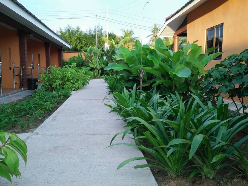 Chuu Pun Village Resort 66/75