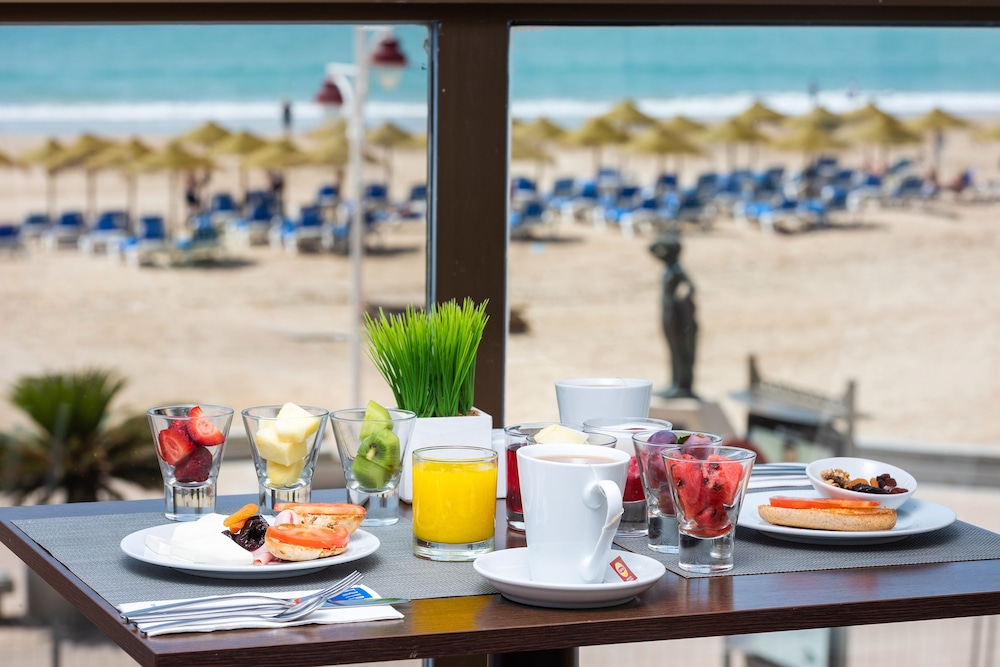 Hotel Cadiz Paseo Del Mar Affiliated By Melia 45/68