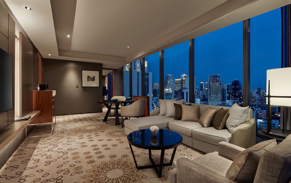 Hyatt Regency Bangkok Sukhumvit 48/76