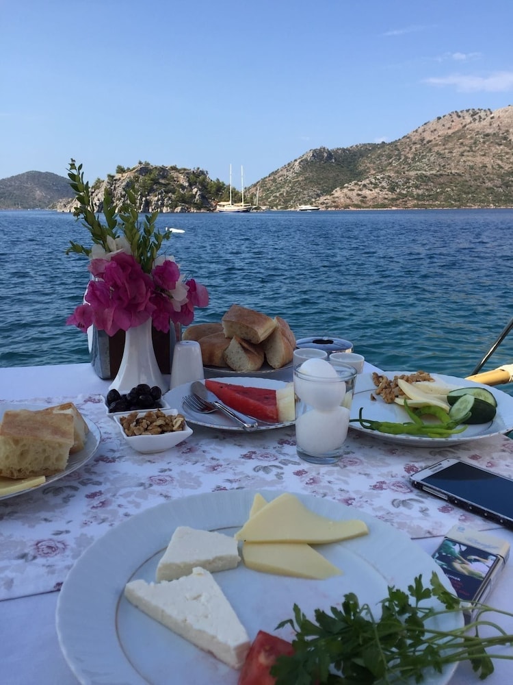 Yilmaz Kaptan Otel 11/19