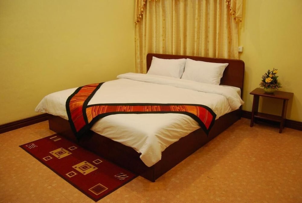 Sengkeo Hotel 24/50