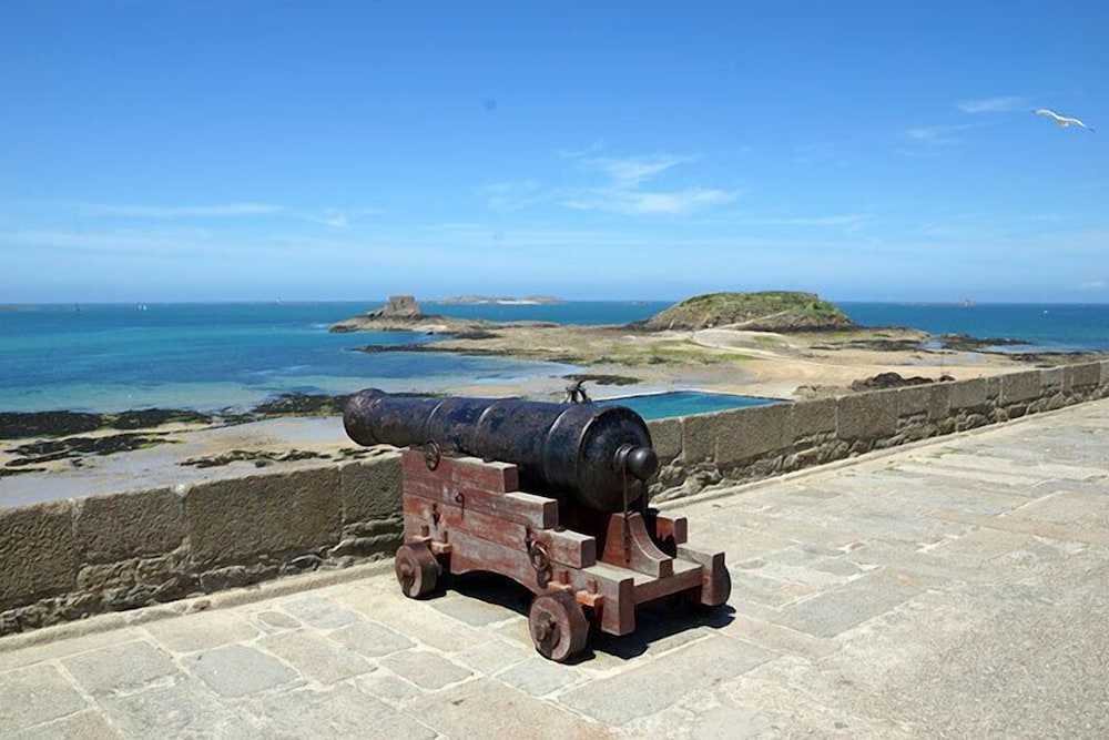 Hotel des Marins 40/50